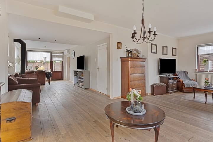 Photo 2 of Veenendaalsestraatweg 9