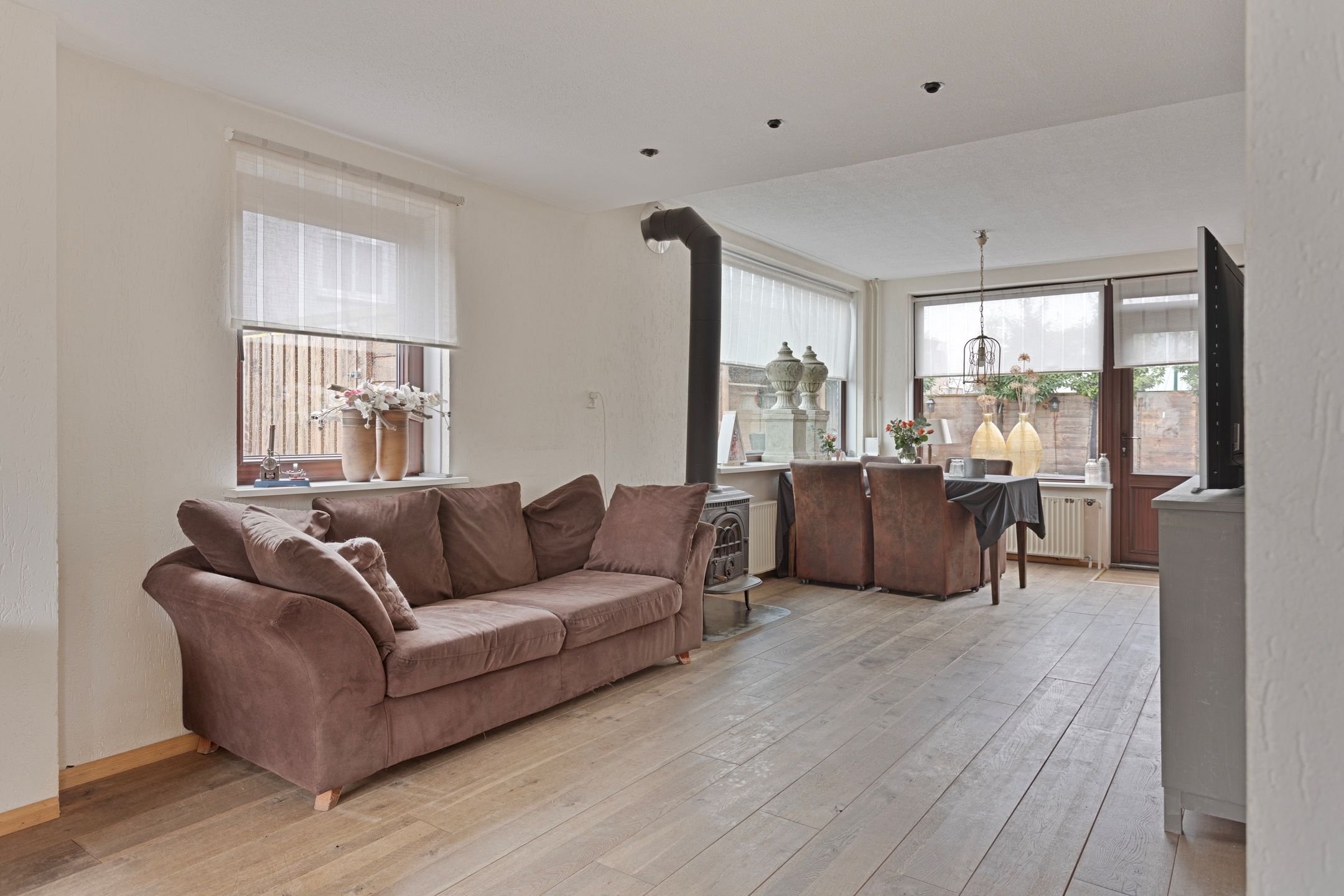 Foto 12 van Veenendaalsestraatweg 9