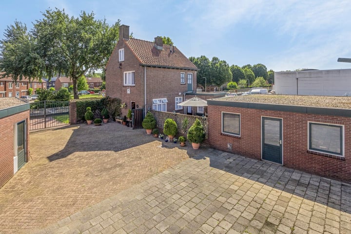 Bekijk foto 36 van Antiloopstraat 77