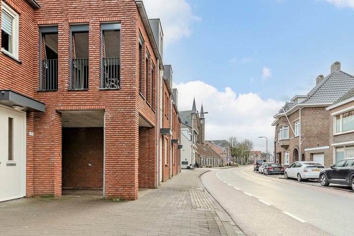 View photo 8 of Hasseltstraat 170