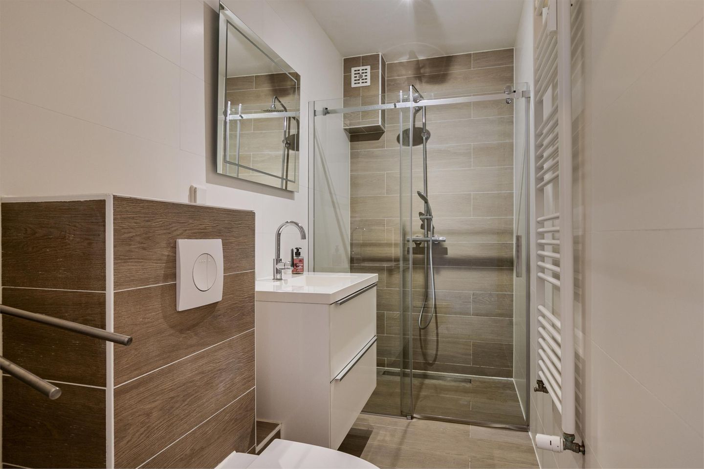 Photo 4 of Catharina van Rennesstraat 242