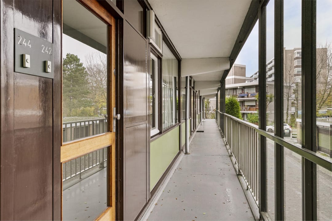 Photo 11 of Catharina van Rennesstraat 242