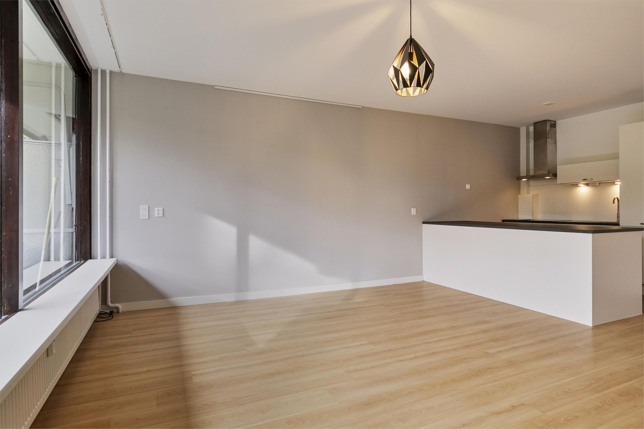 Photo 18 of Catharina van Rennesstraat 242