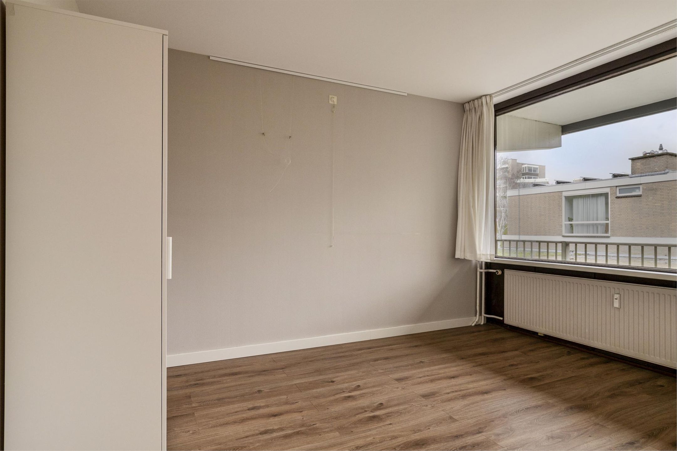 Photo 24 of Catharina van Rennesstraat 242