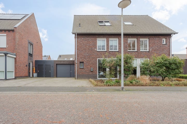 Bekijk foto 39 van Leopold Haffmansstraat 56