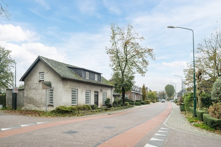 Bekijk foto 4 van Oostrikkerstraat 1