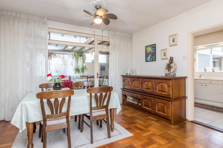 Photo 12 of Gouverneur Ruijs de Beerenbroucklaan 12