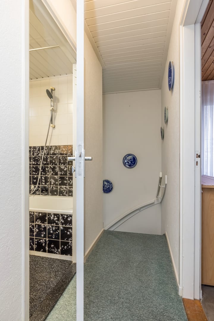 Photo 21 of Gouverneur Ruijs de Beerenbroucklaan 12