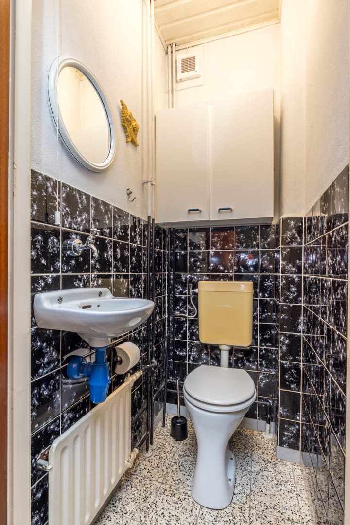 Photo 20 of Gouverneur Ruijs de Beerenbroucklaan 12