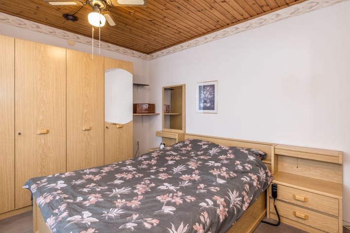 Photo 23 of Gouverneur Ruijs de Beerenbroucklaan 12