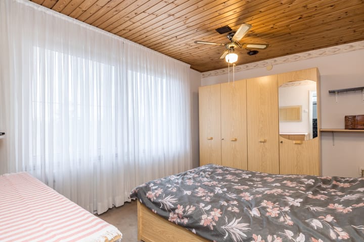 Photo 24 of Gouverneur Ruijs de Beerenbroucklaan 12