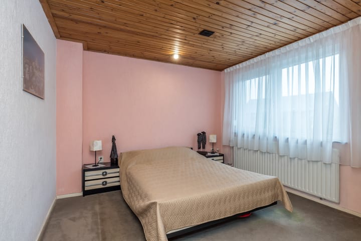 Photo 27 of Gouverneur Ruijs de Beerenbroucklaan 12