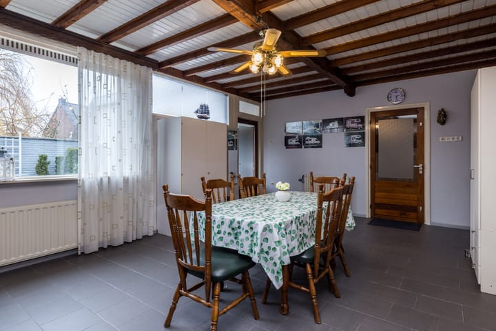 Photo 18 of Gouverneur Ruijs de Beerenbroucklaan 12