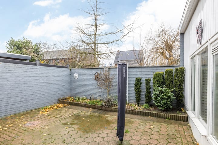 Photo 30 of Gouverneur Ruijs de Beerenbroucklaan 12