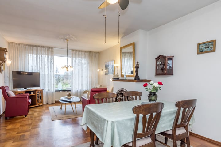 Photo 10 of Gouverneur Ruijs de Beerenbroucklaan 12