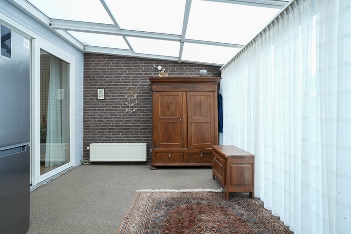 Bekijk foto 10 van Margrietlaan 2