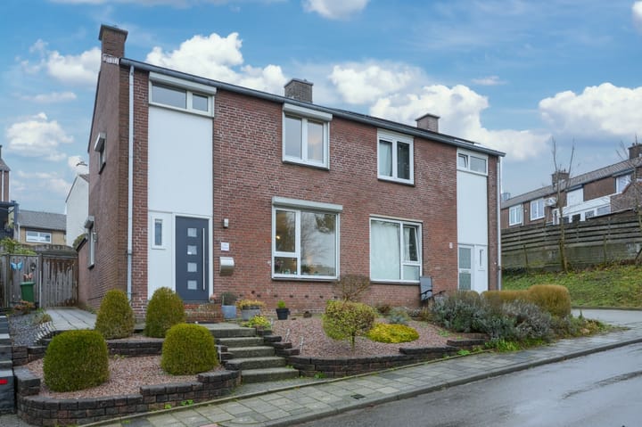 Photo 1 of Prins Bernhardstraat 21