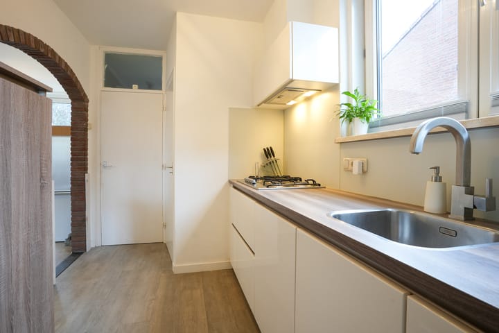 Photo 7 of Prins Bernhardstraat 21