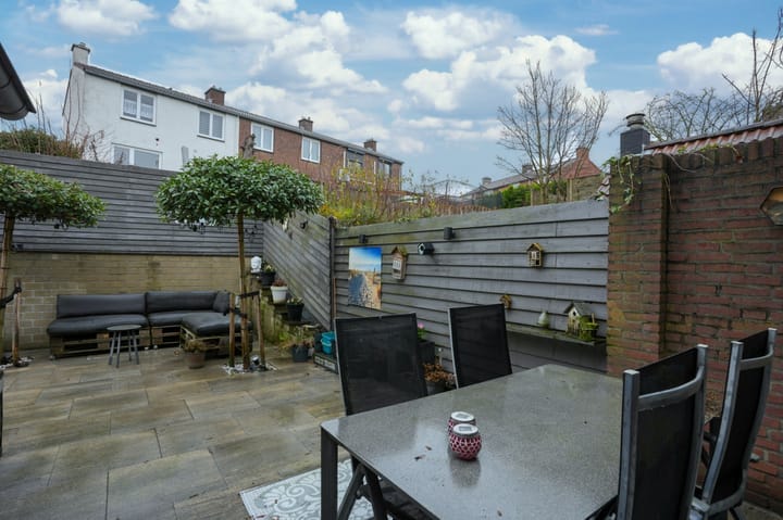 Photo 14 of Prins Bernhardstraat 21