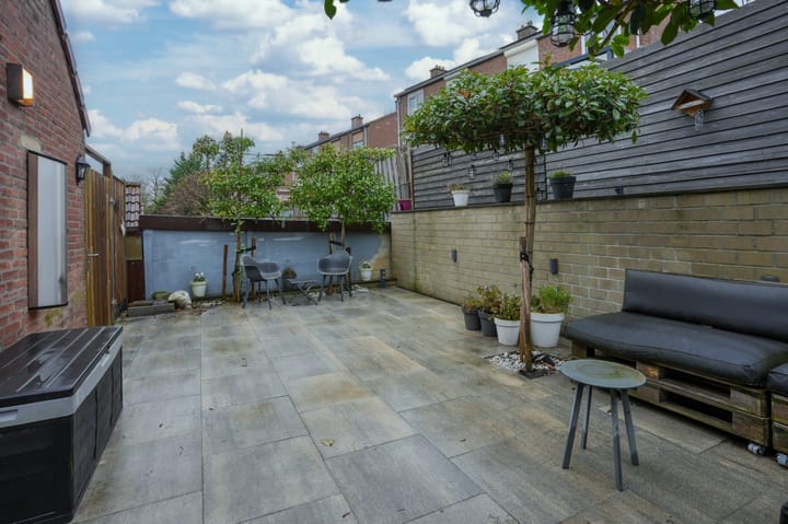 Photo 16 of Prins Bernhardstraat 21