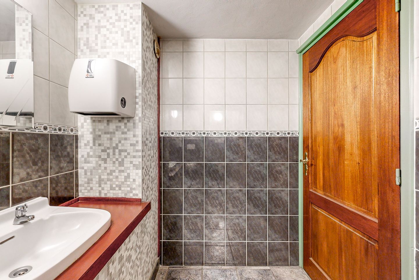 Photo 10 of Dorpstraat 99