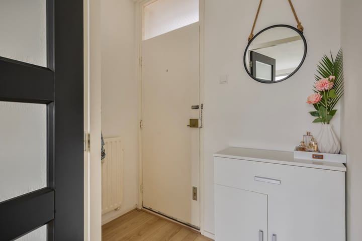 Foto 3 van Debussystraat 15