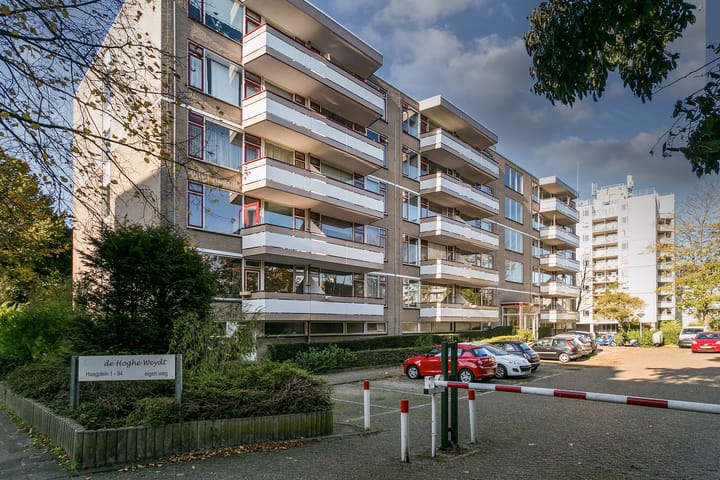 Foto 3 van Haagplein 4