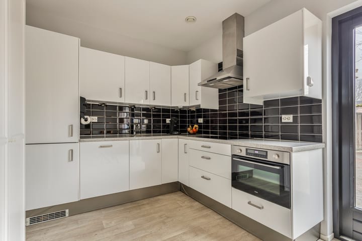 Foto 8 van Leonard Springerlaan 183