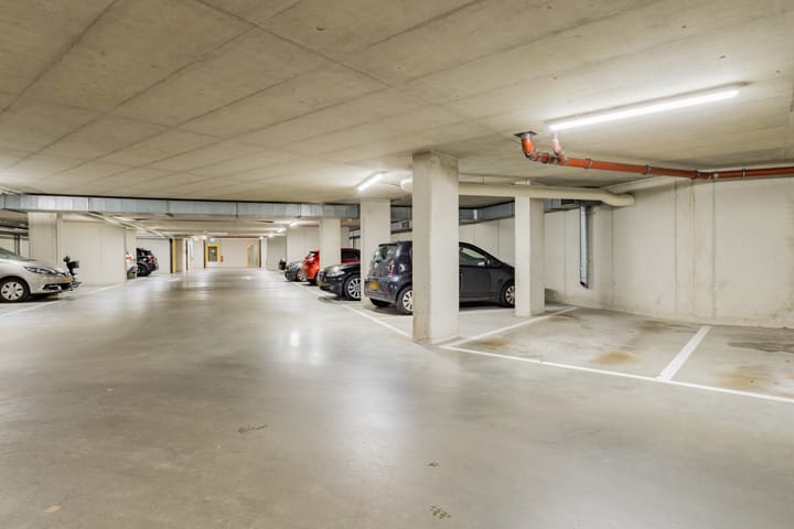 Foto 32 van Regenboog 35