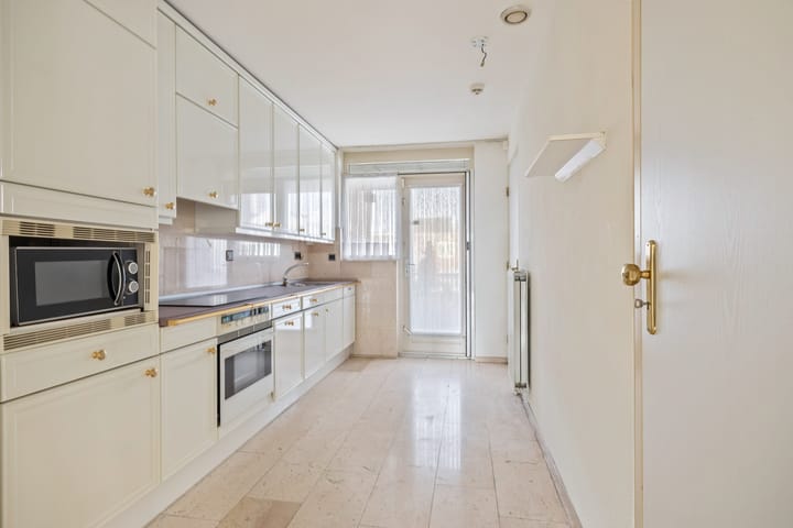 Foto 9 van Raadhuislaan 1-C