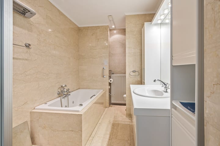 Foto 10 van Raadhuislaan 1-C