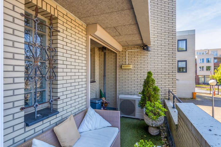 Foto 17 van Raadhuislaan 1-C