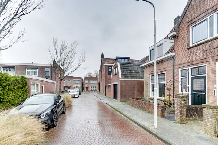 View photo 37 of Tulpstraat 1