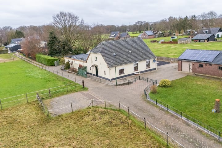 Foto 1 van Heuvelwijk 1