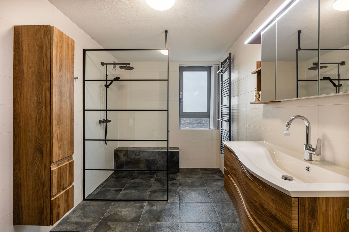 Photo 4 of Zonnestein 329