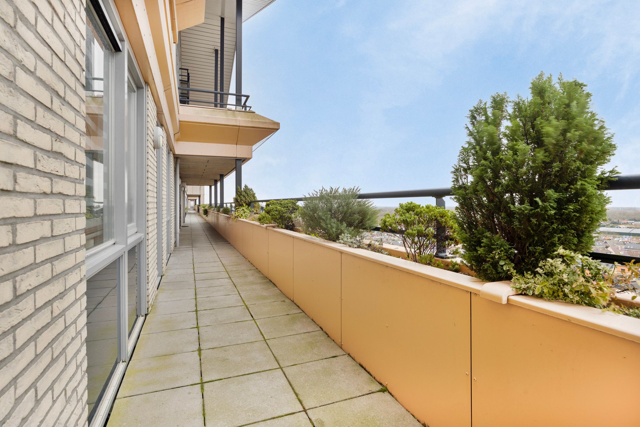 Photo 6 of Zonnestein 329