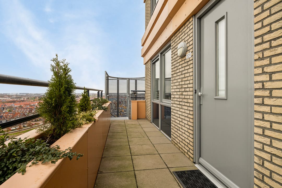 Photo 7 of Zonnestein 329