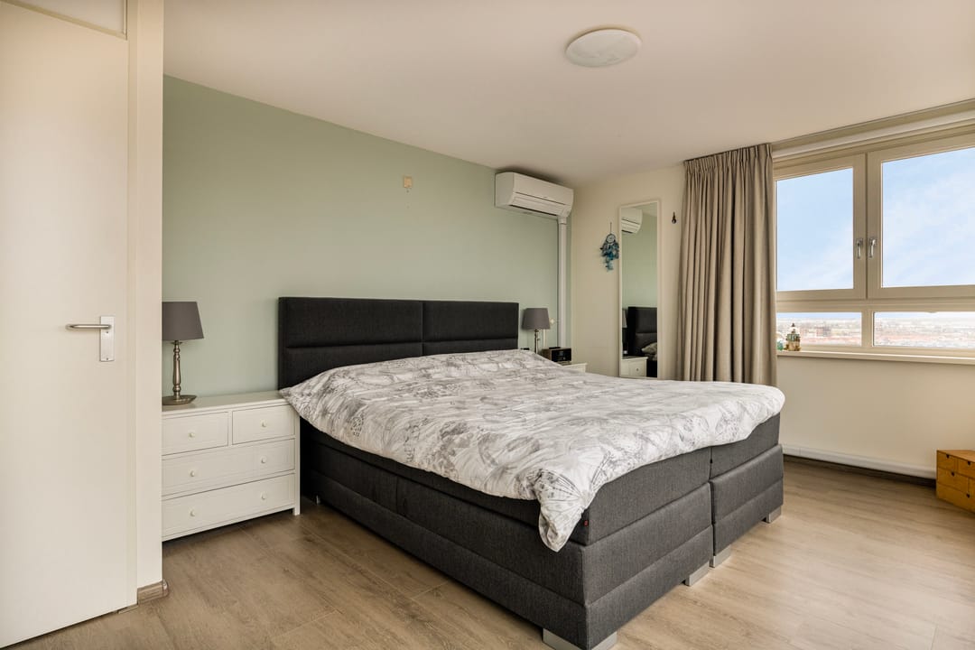 Photo 11 of Zonnestein 329