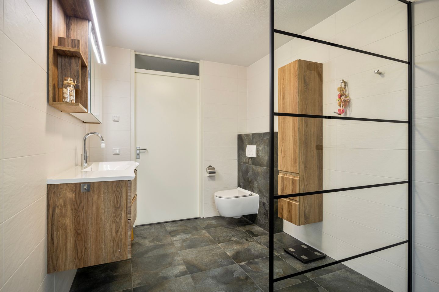 Photo 14 of Zonnestein 329