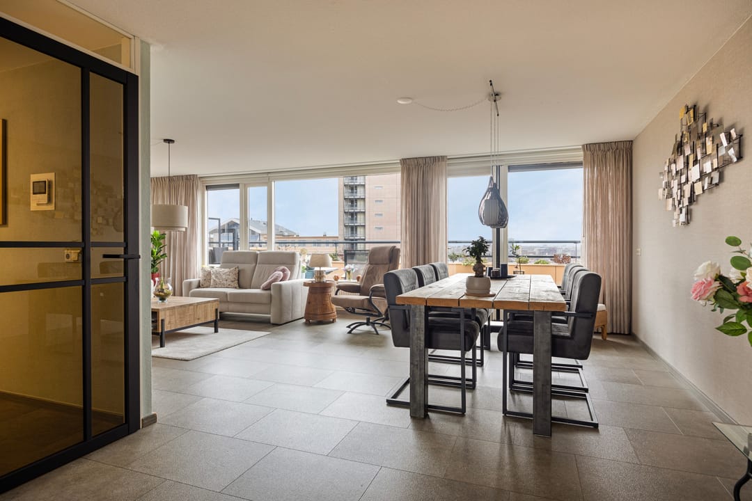 Photo 2 of Zonnestein 329