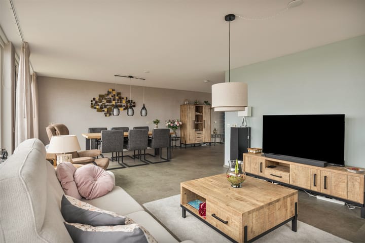 Foto 30 van Zonnestein 329