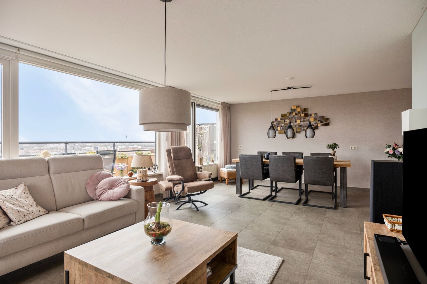 Photo 25 of Zonnestein 329