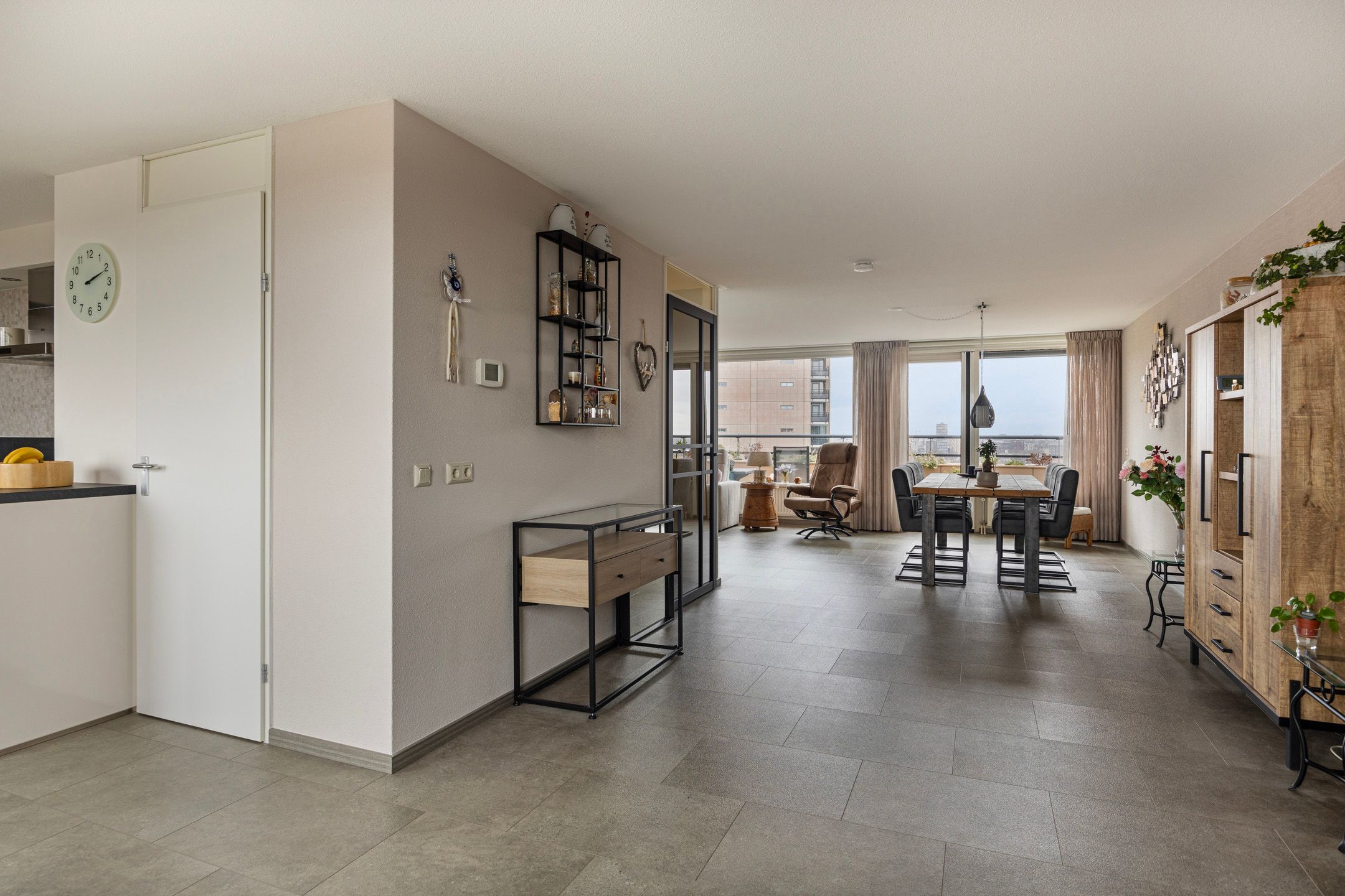 Photo 3 of Zonnestein 329