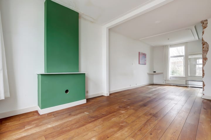 Photo 8 of Schrassertstraat 101