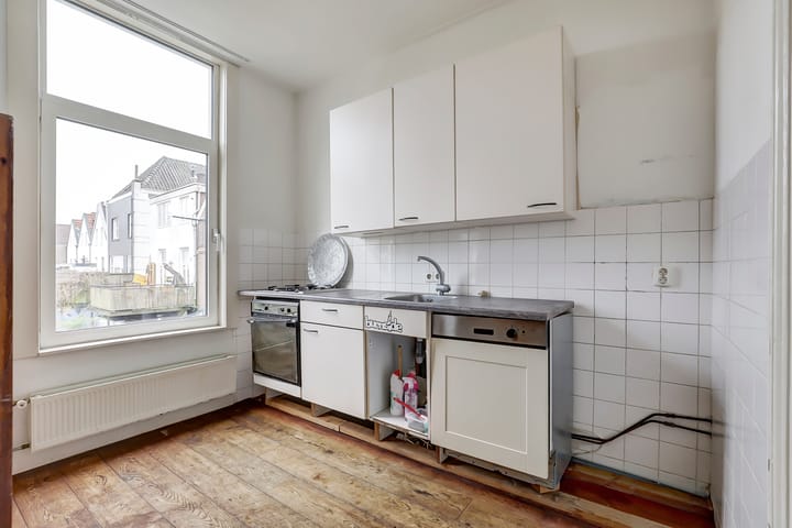 Photo 13 of Schrassertstraat 101