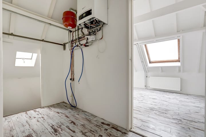 Photo 18 of Schrassertstraat 101