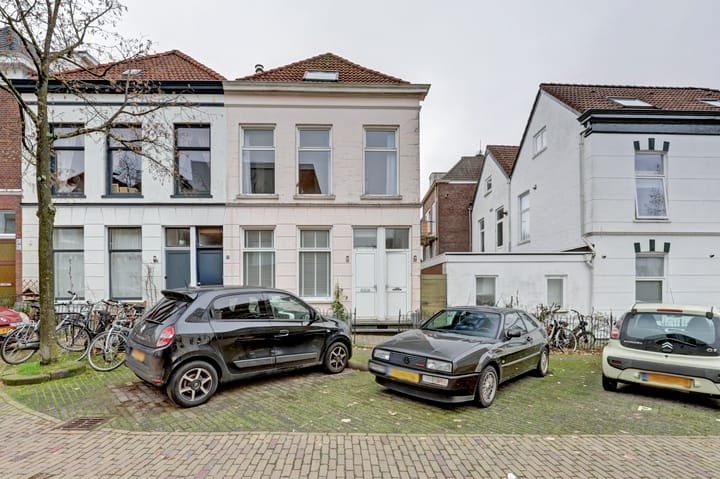 Photo 29 of Schrassertstraat 101