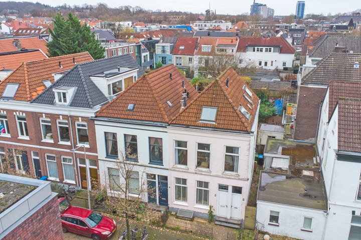 Photo 30 of Schrassertstraat 101