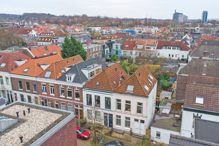 Photo 31 of Schrassertstraat 101