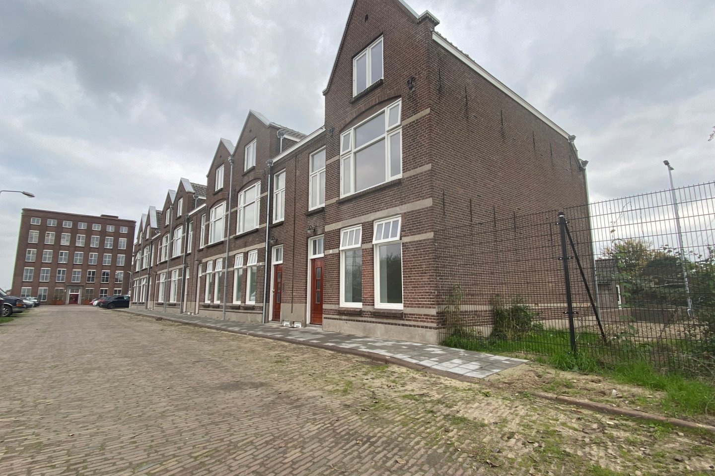 View photo 1 of Centraleweg 20